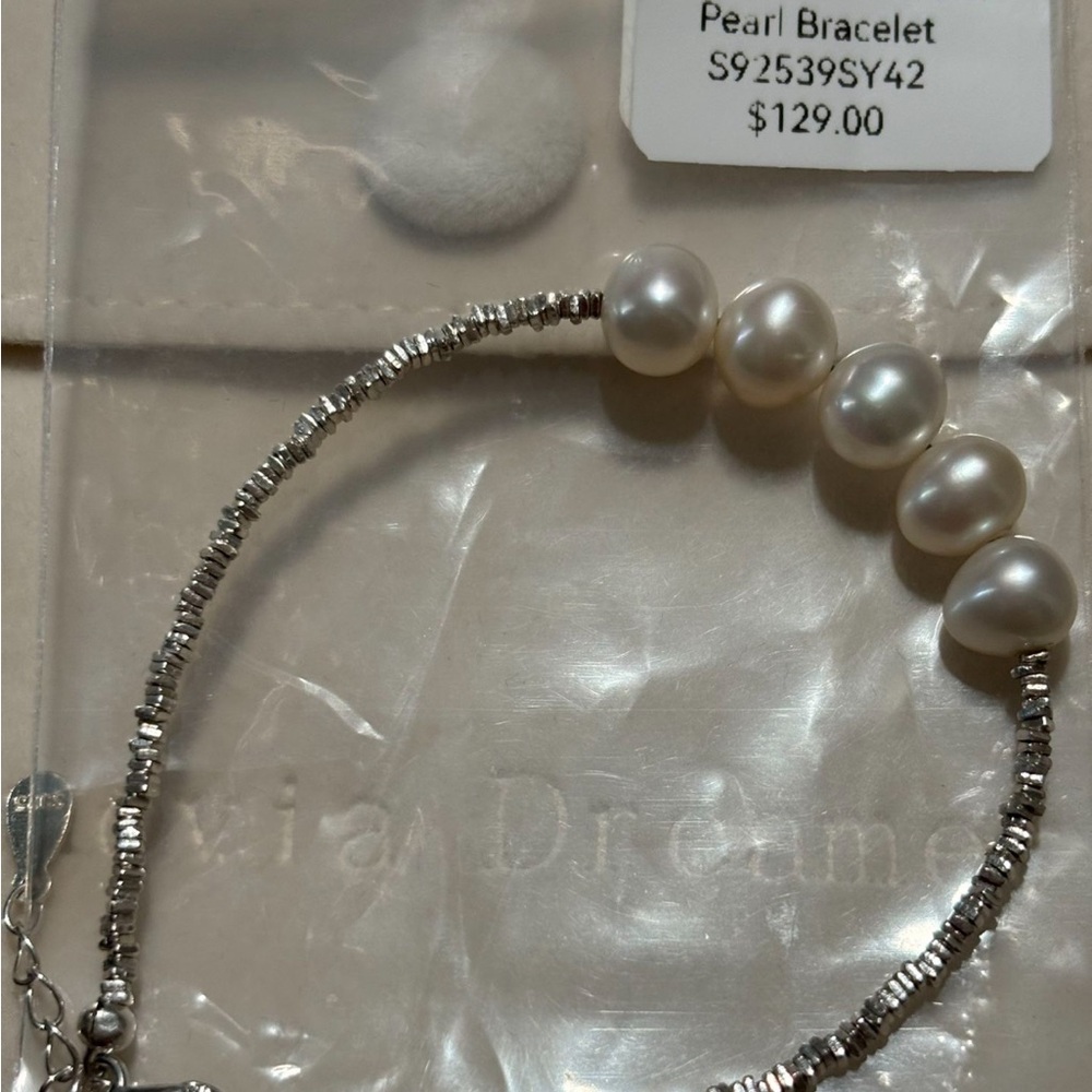 Necklace and bracelet set - Picture 10 of 13